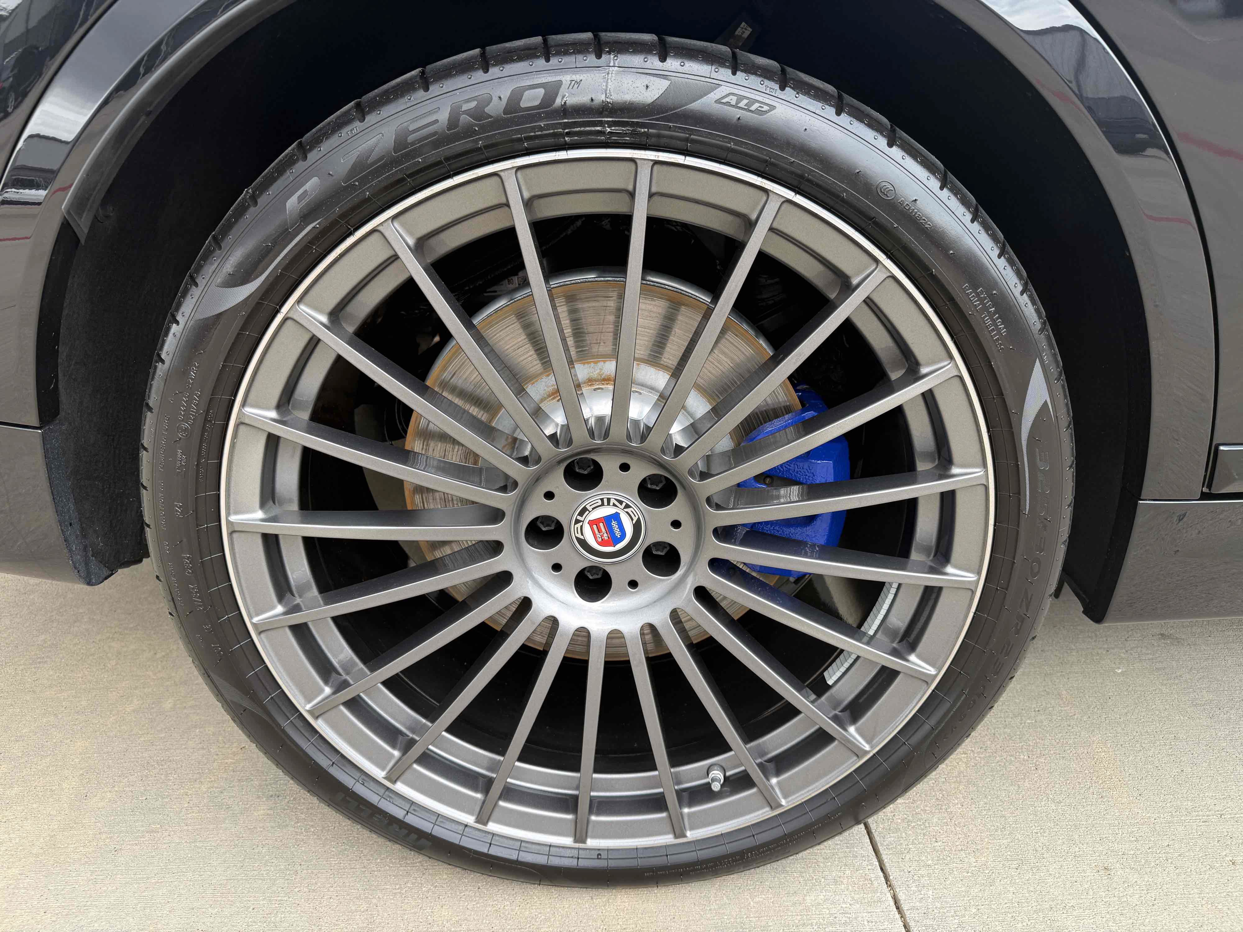 Used 2025 BMW ALPINA XB7 AWD/4WD image 37