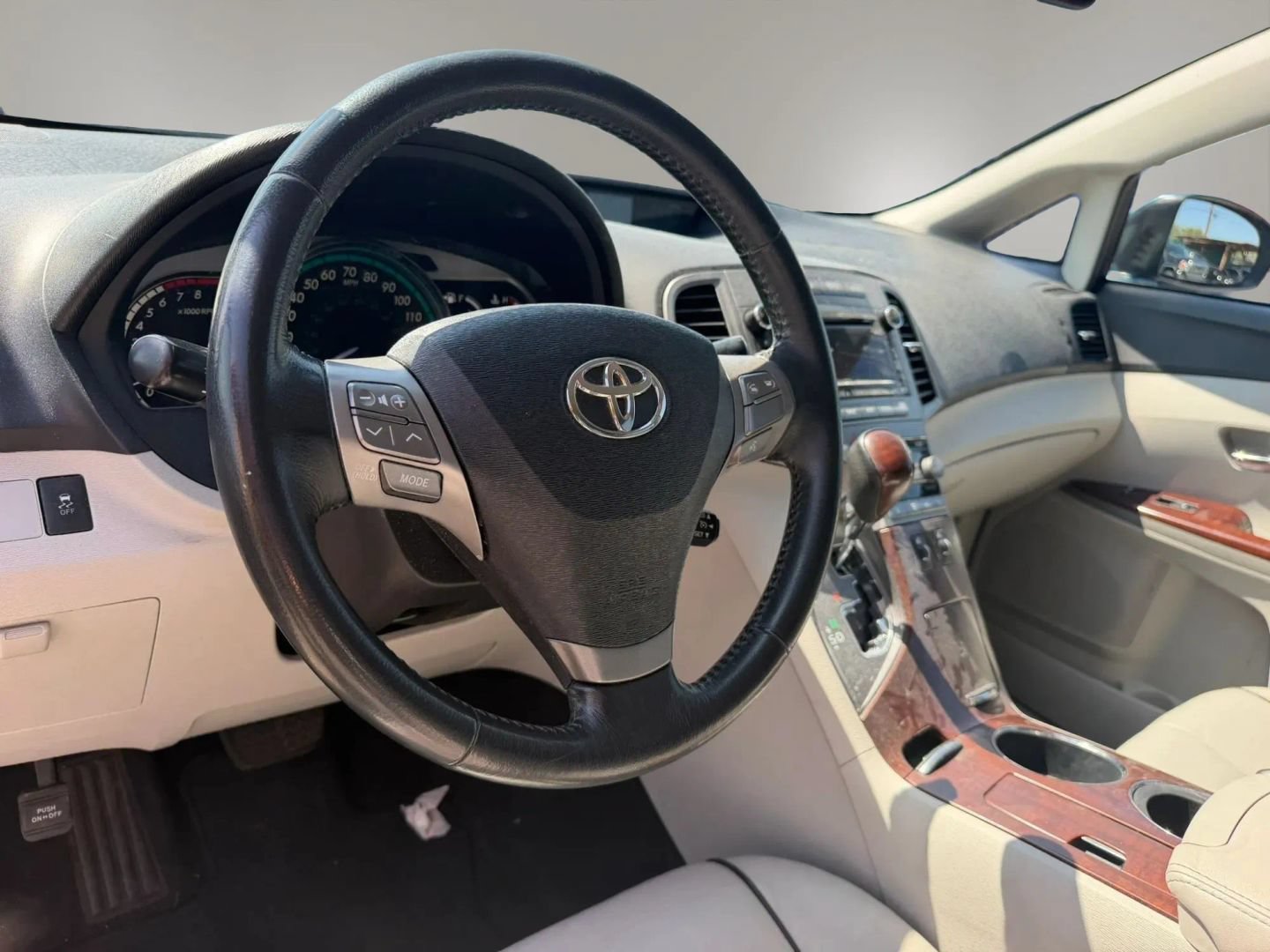 Used 2012 Toyota Venza XLE FWD image 11