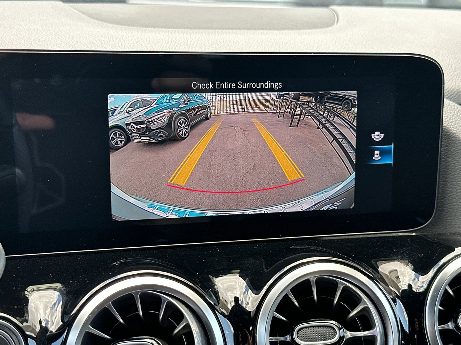 Certified 2022 Mercedes-Benz GLA 250 image 21