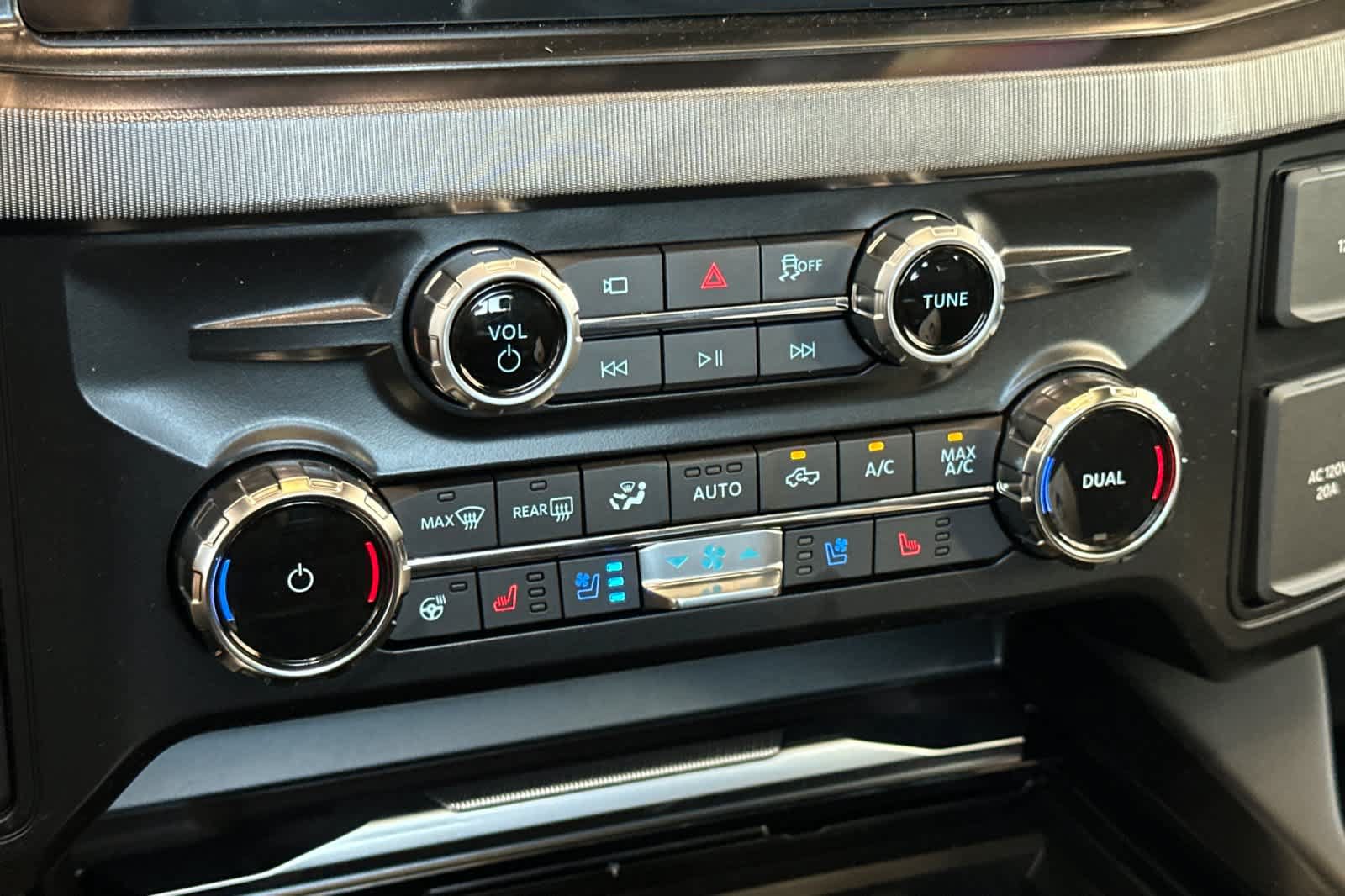 New 2026 Ford F350 Platinum AWD/4WD image 21