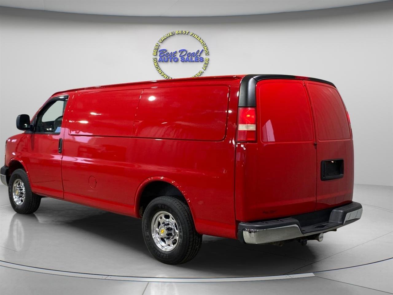 Used 2008 Chevrolet Express 3500 3500 Cargo w/ Chrome Appearance Package image 3