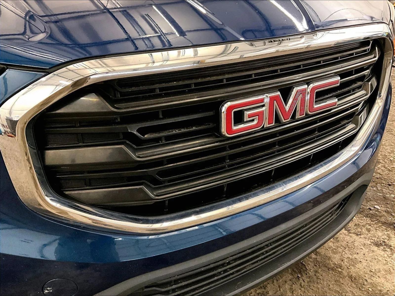 Used 2019 GMC Terrain SLE w/ Driver Convenience Package image 29