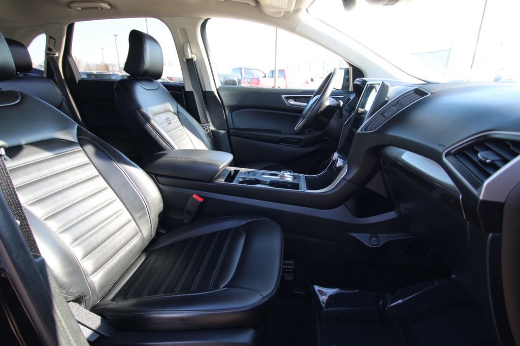 Used 2024 Ford Edge SEL image 8