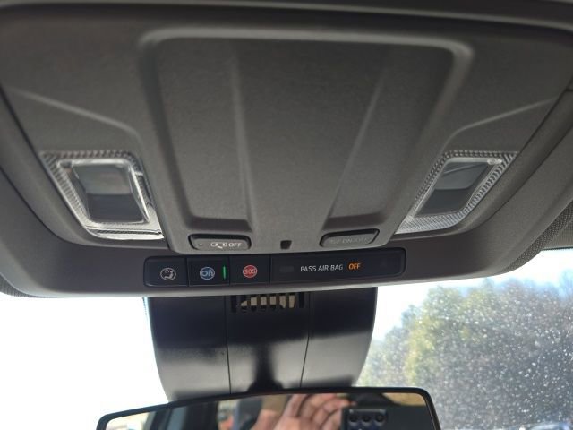 Used 2025 GMC Sierra 1500 Elevation image 22