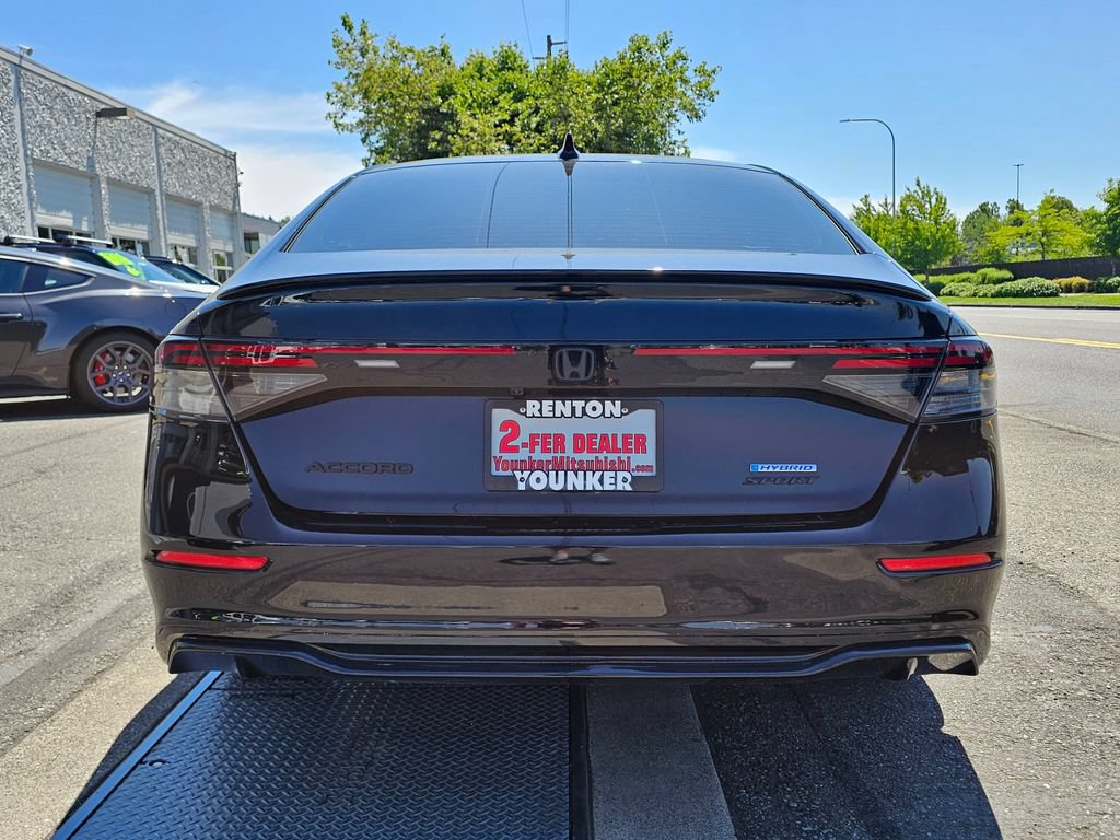 Used 2025 Honda Accord Sport image 4