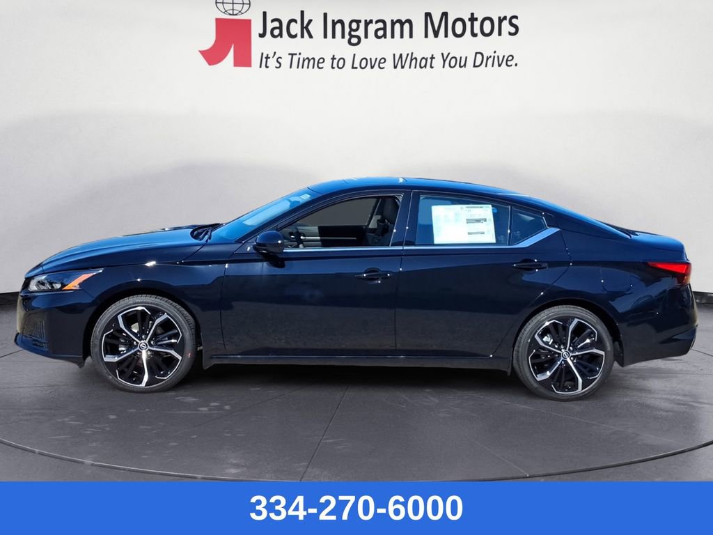 New 2025 Nissan Altima 2.5 SR w/ SR Premium Package image 2