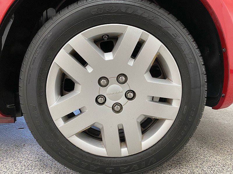 Used 2011 Dodge Avenger Express image 23