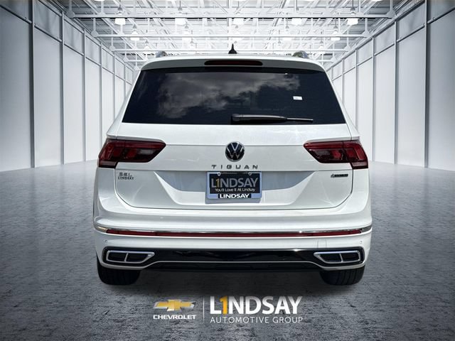 Used 2024 Volkswagen Tiguan SEL R-Line AWD/4WD image 3