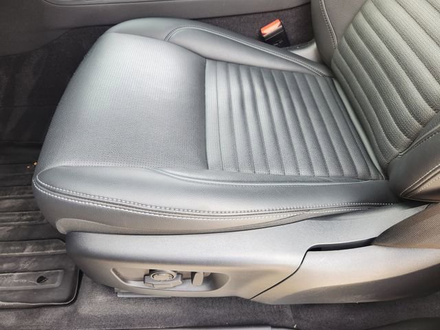 Used 2024 Land Rover Discovery Sport Dynamic SE image 23