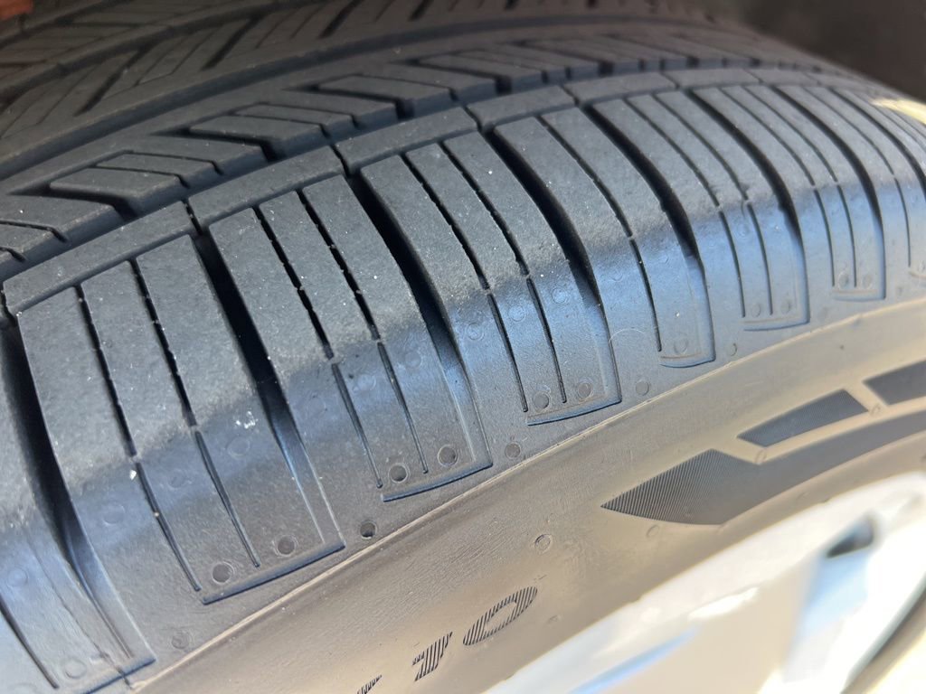 New 2025 Volkswagen ID. Buzz 1st Edition image 8