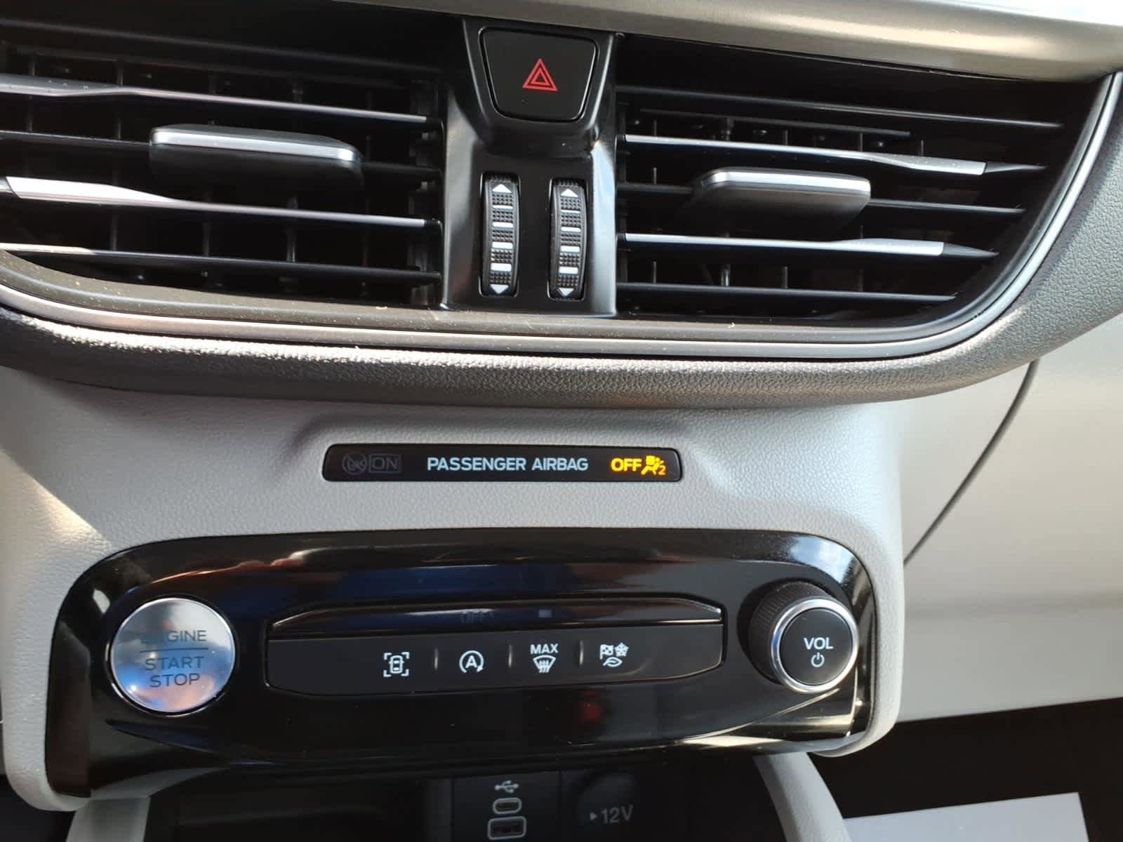 Used 2024 Ford Escape Active w/ Tech Pack #1 AWD/4WD image 17