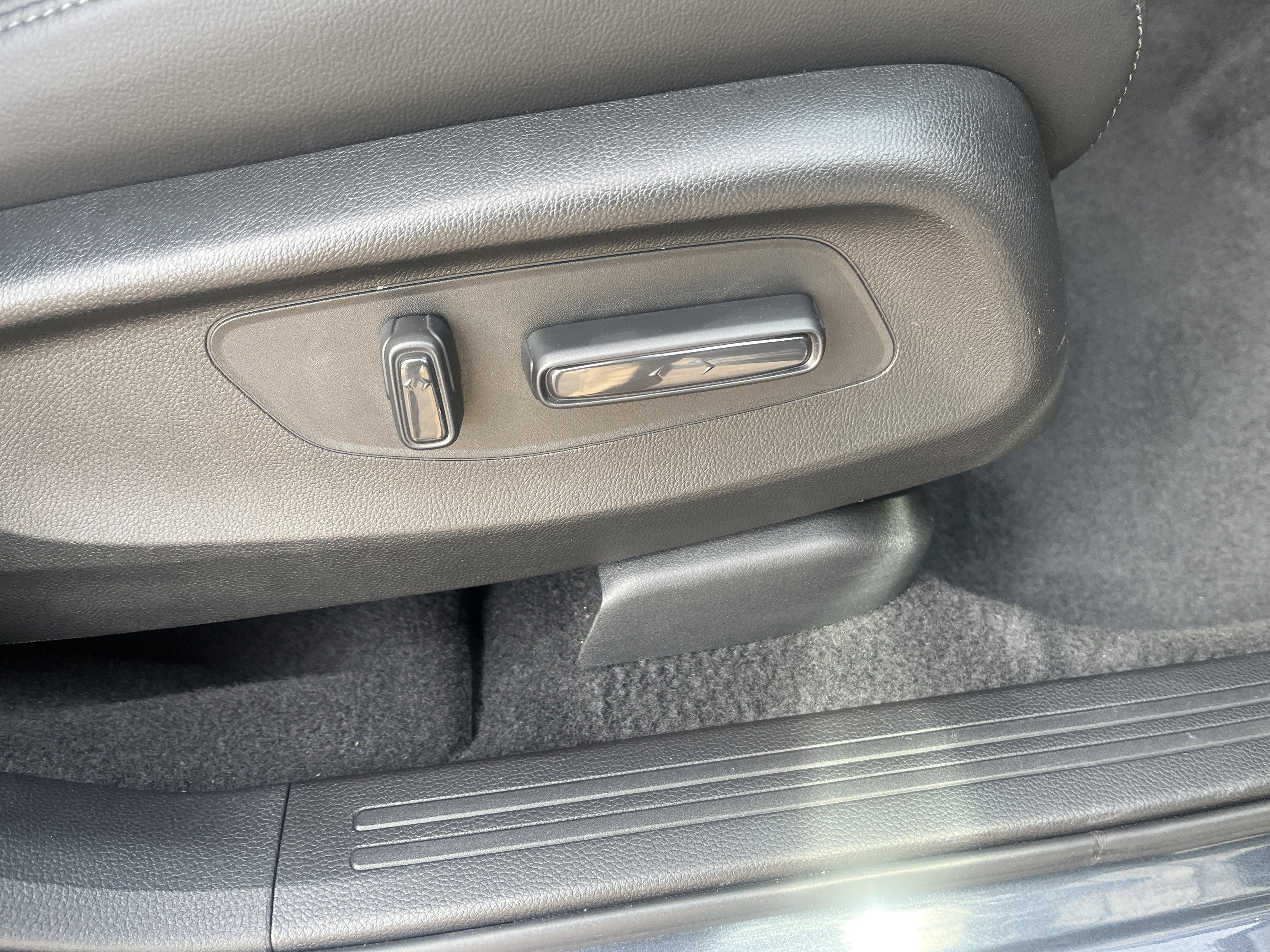 Used 2024 Honda CR-V EX-L image 16