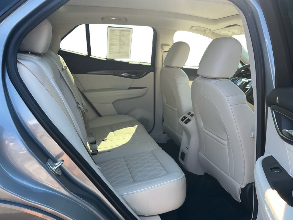 Used 2022 Buick Envision Avenir w/ Technology Package II FWD image 23