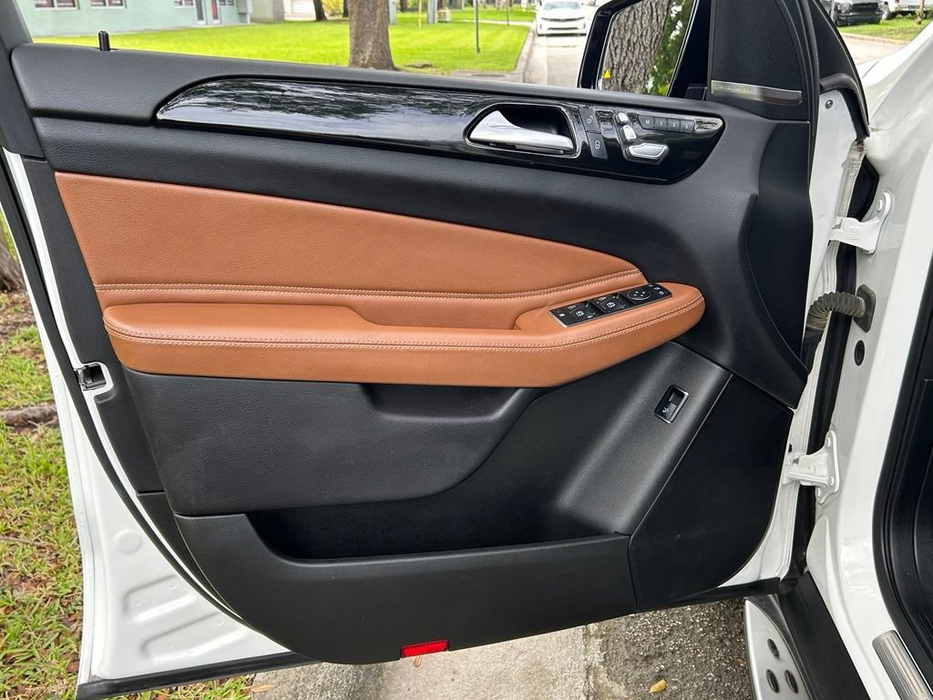 Used 2018 Mercedes-Benz GLE 350 image 32