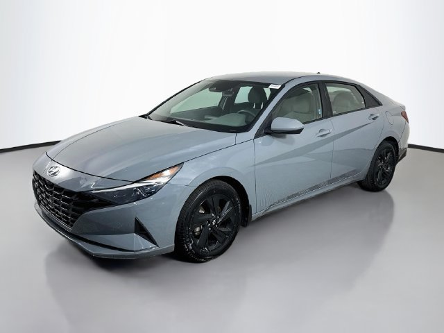 Used 2023 Hyundai Elantra SEL FWD image 4