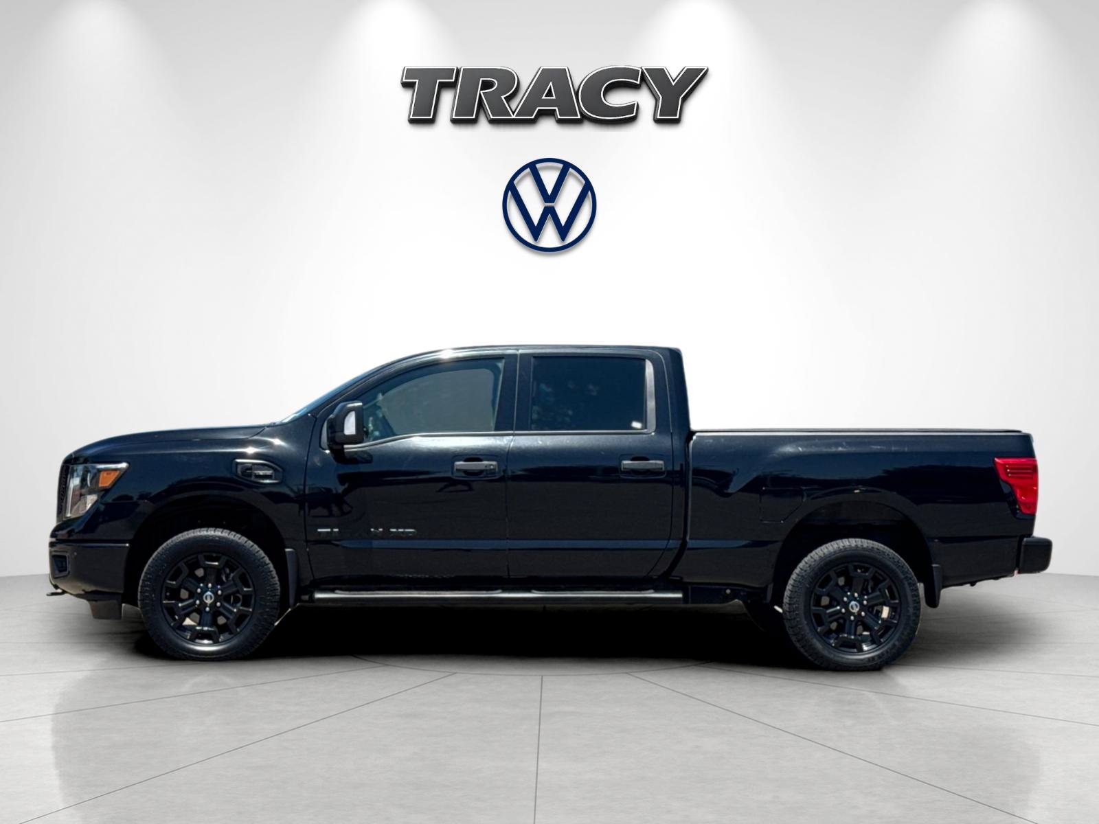 Used 2018 Nissan Titan SV w/ SV Convenience Package AWD/4WD image 7