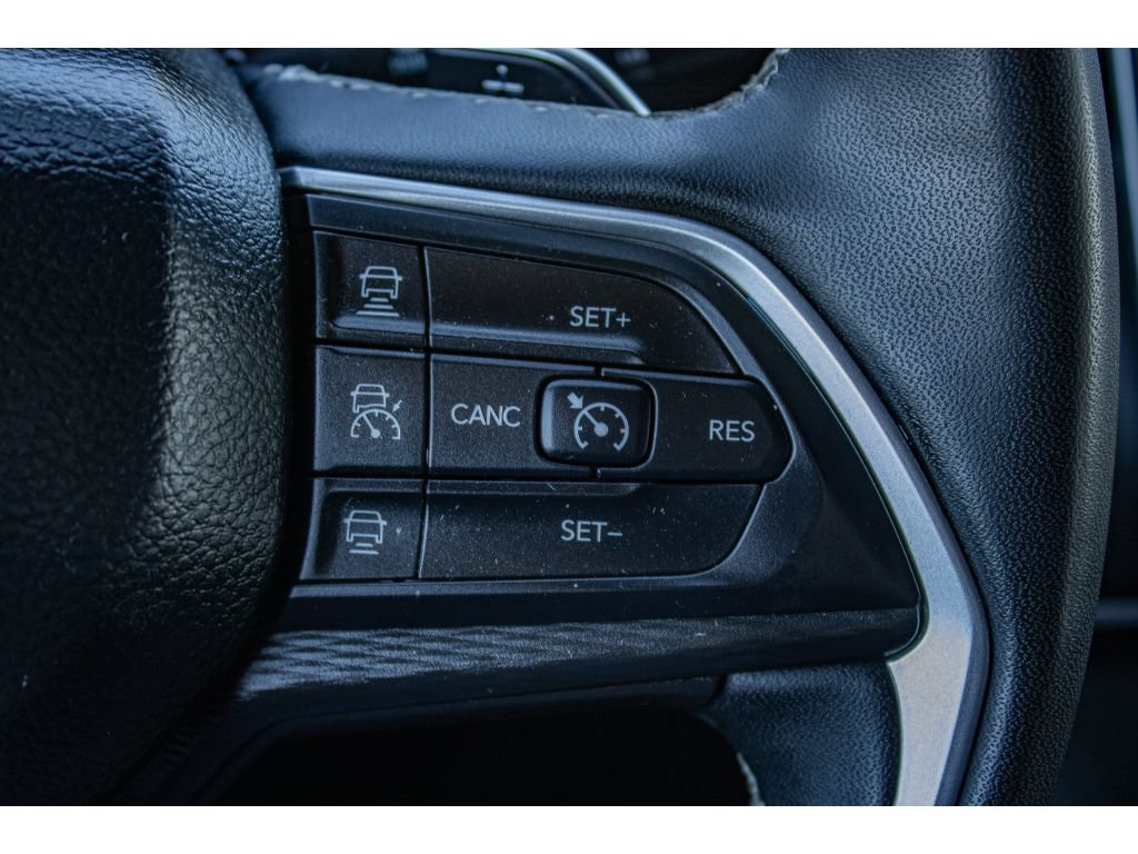 Used 2023 Jeep Grand Cherokee L Laredo AWD/4WD image 42