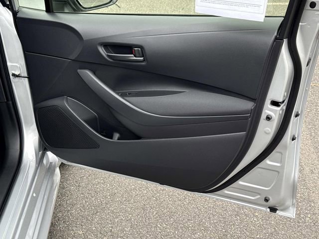 Used 2026 Toyota Corolla LE image 8