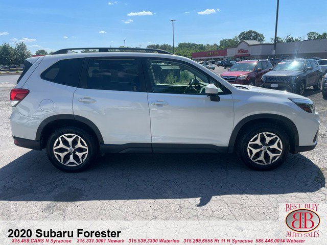 Used 2020 Subaru Forester Premium image 2