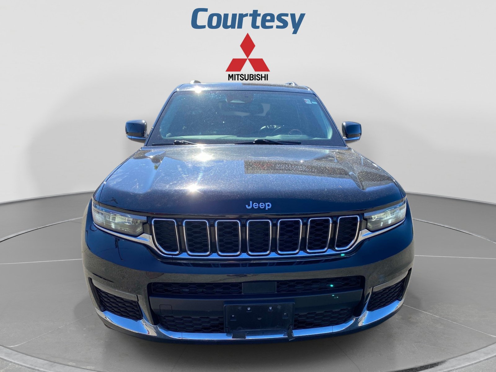 Used 2022 Jeep Grand Cherokee L Limited AWD/4WD image 11