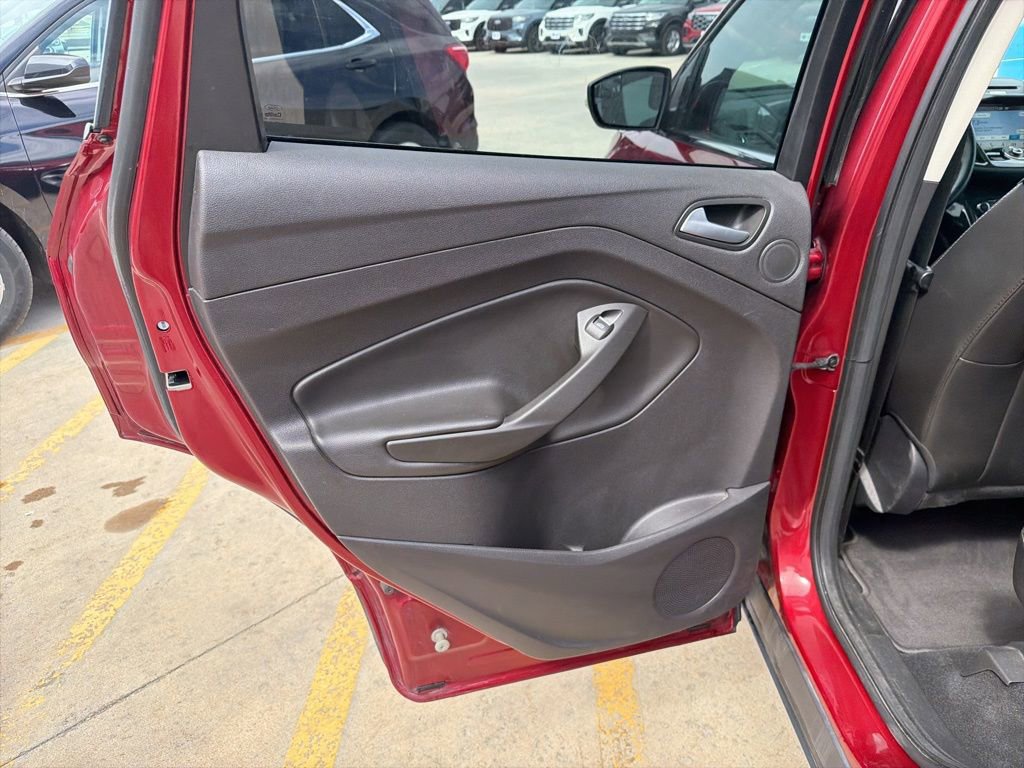 Used 2016 Ford Escape Titanium FWD image 16