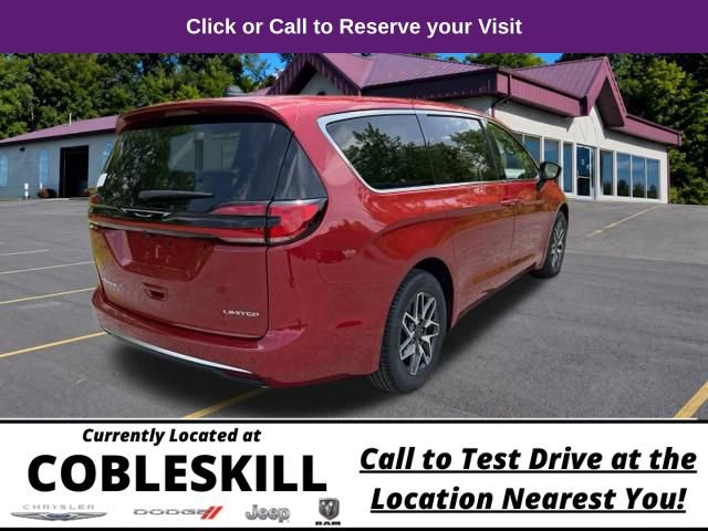 New 2027 Chrysler Pacifica Limited FWD image 4