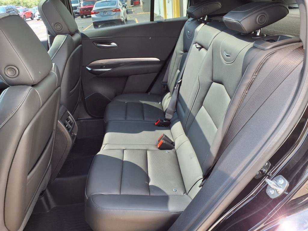 New 2025 Cadillac XT4 Premium Luxury image 8