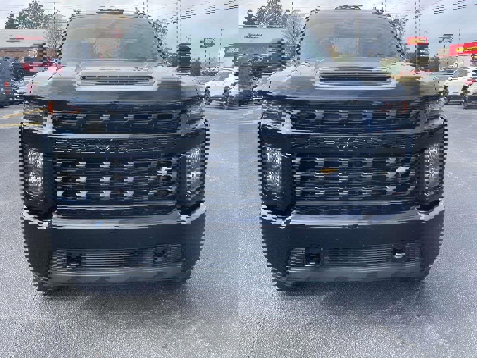 Used 2022 Chevrolet Silverado 2500 Custom w/ Custom Value Package image 8