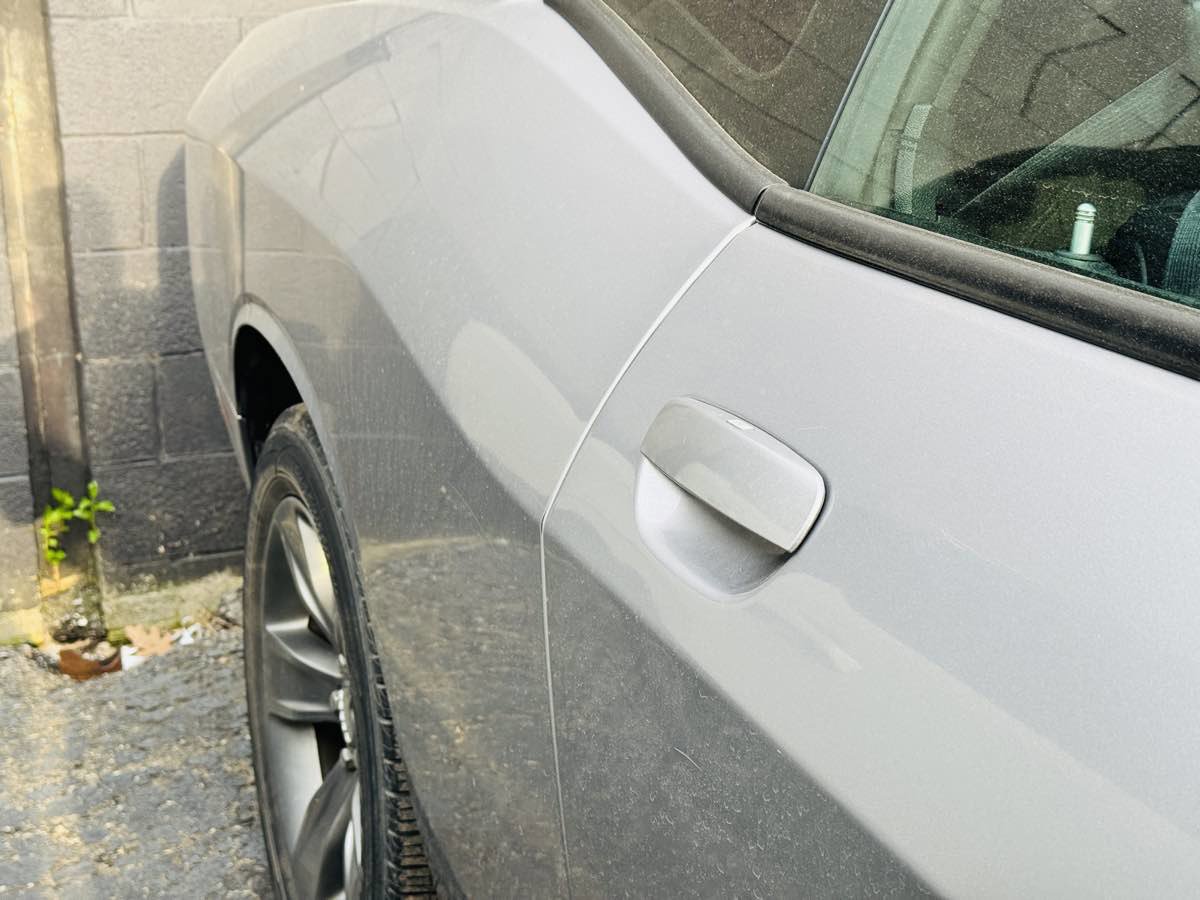Used 2015 Dodge Challenger SXT RWD image 7