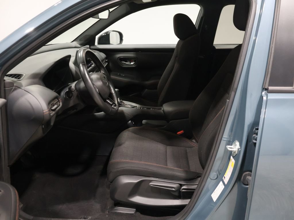 Used 2023 Honda HR-V Sport image 9