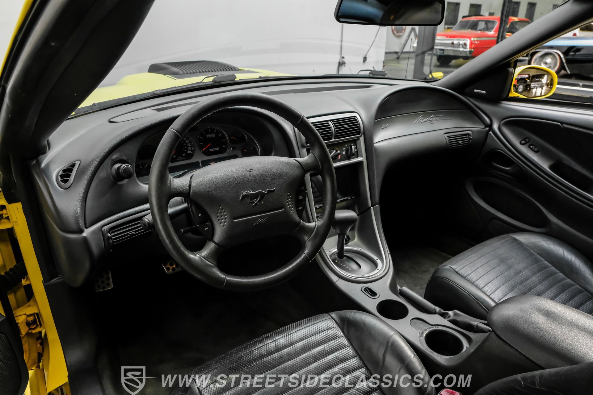 Used 2003 Ford Mustang Mach 1 RWD image 4