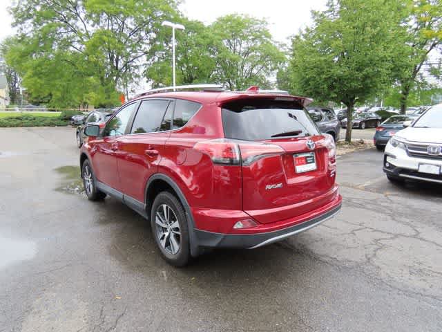 Used 2018 Toyota RAV4 XLE w/ Plus Extra Value Package AWD/4WD image 4