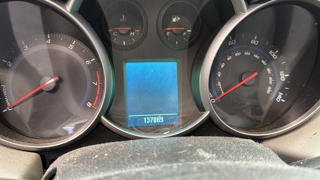 Used 2011 Chevrolet Cruze LS w/ Connectivity Package image 12