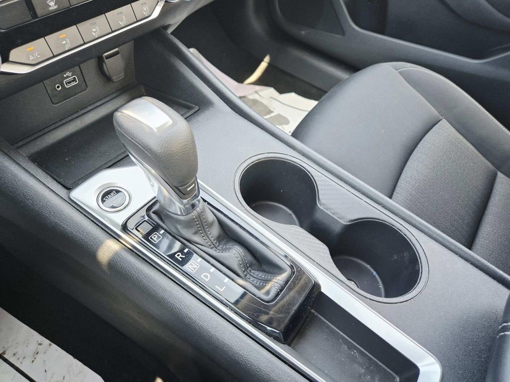 Used 2022 Nissan Altima 2.5 S FWD image 28