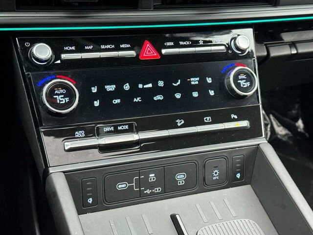 Used 2024 Hyundai Santa Fe Calligraphy image 27