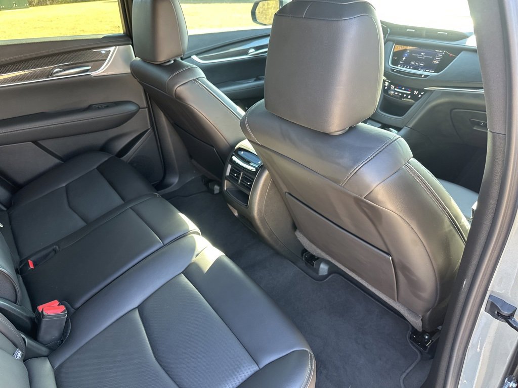 Certified 2025 Cadillac XT5 Sportv image 45