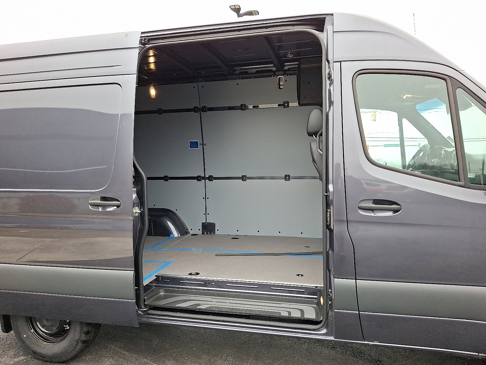 Used 2024 Mercedes-Benz Sprinter 144 Cargo image 14