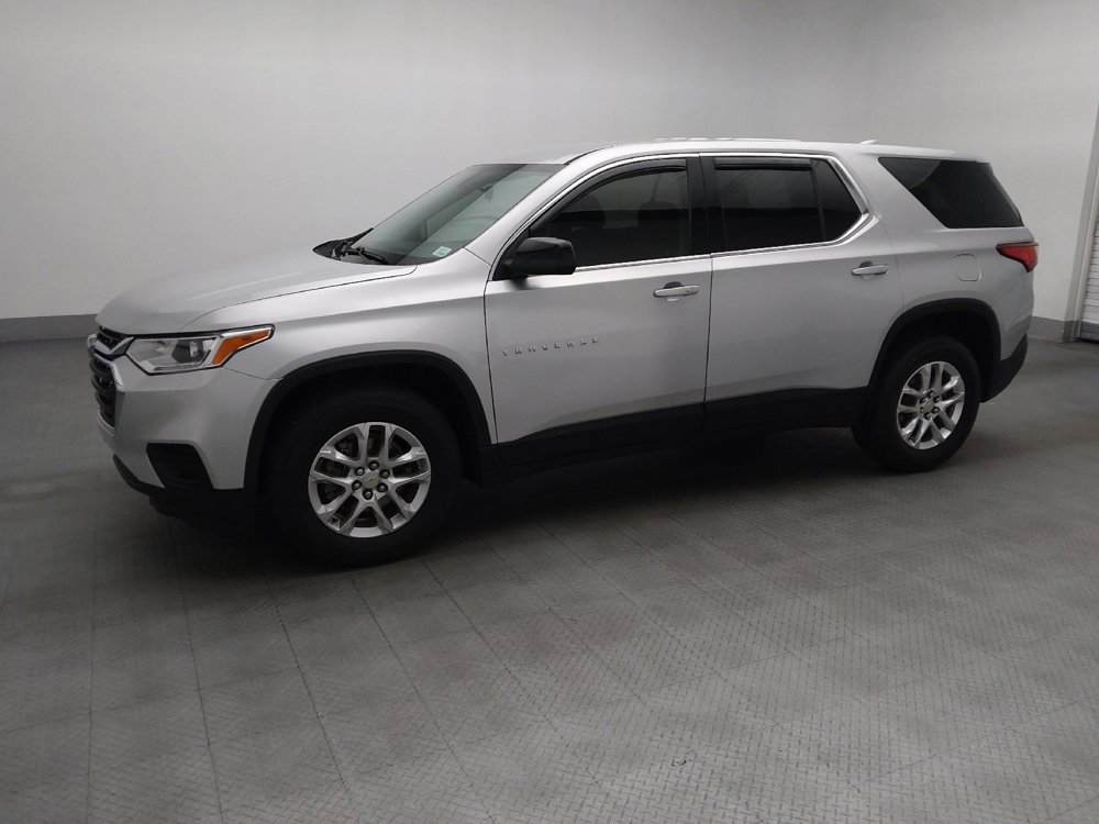 Used 2021 Chevrolet Traverse LS FWD image 2