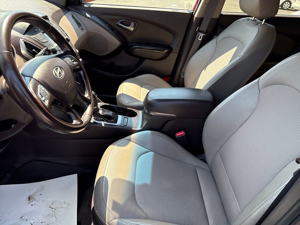 Used 2015 Hyundai Tucson SE image 9