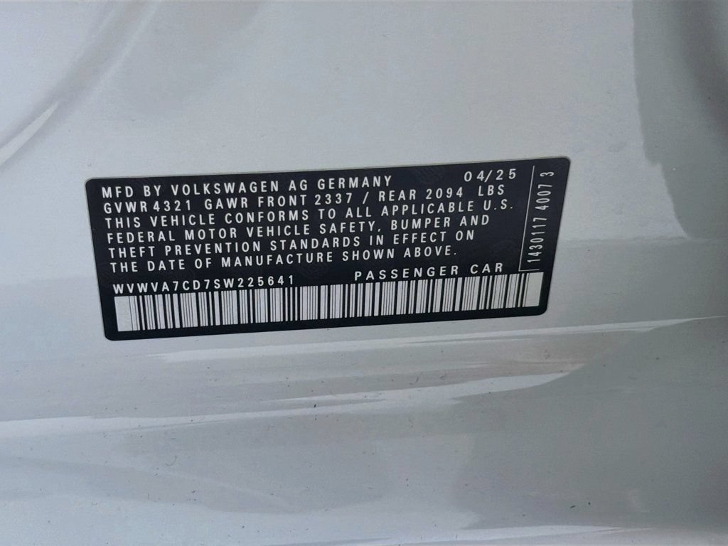 Used 2025 Volkswagen GTI Autobahn FWD image 33