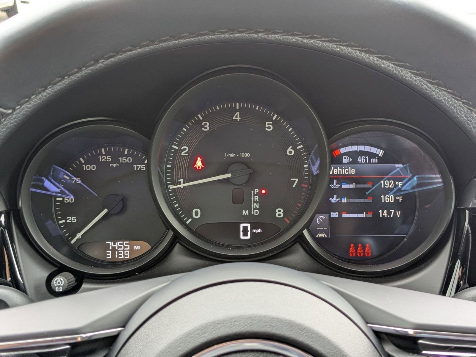 Certified 2025 Porsche Macan image 15