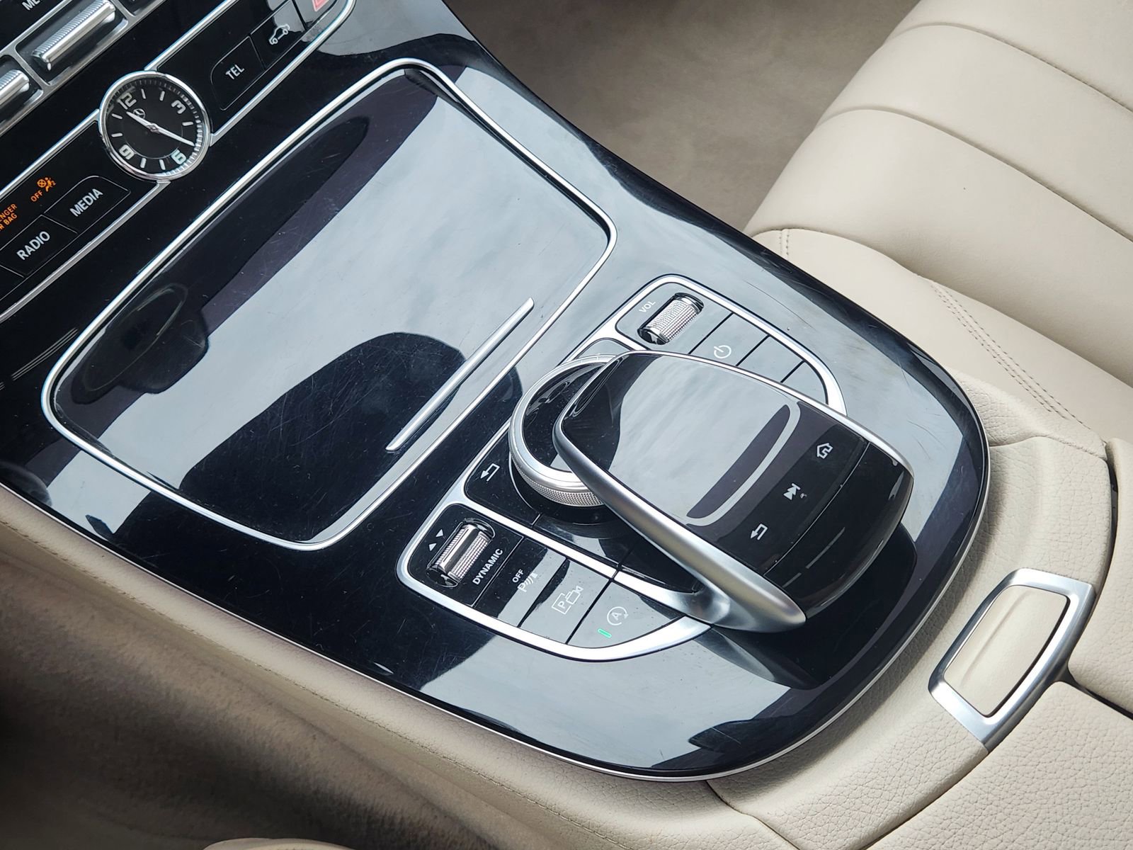 Used 2017 Mercedes-Benz E 300 4MATIC image 23