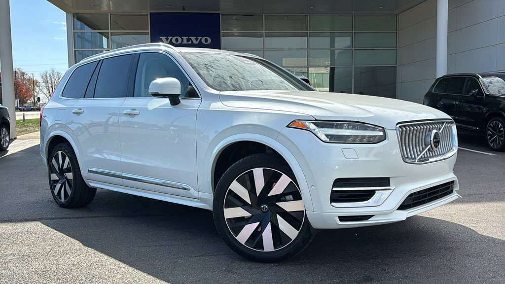 Certified 2024 Volvo XC90 T8 Plus w/ Protection Package Premier AWD/4WD image 3