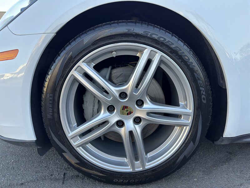 Used 2017 Porsche Panamera 4S AWD/4WD image 6