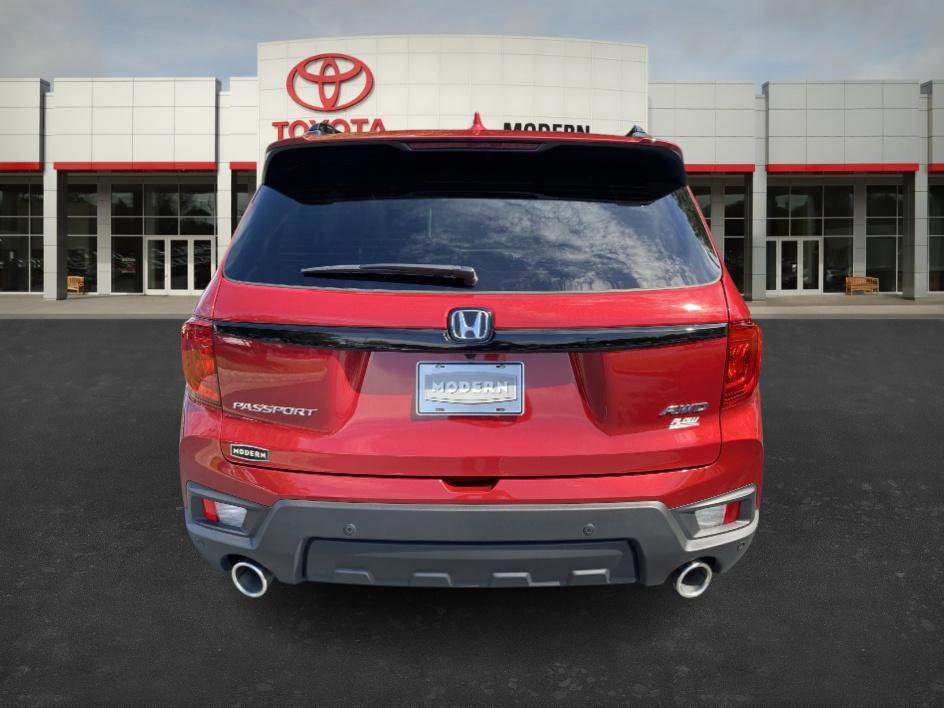 Used 2025 Honda Passport EX-L image 4