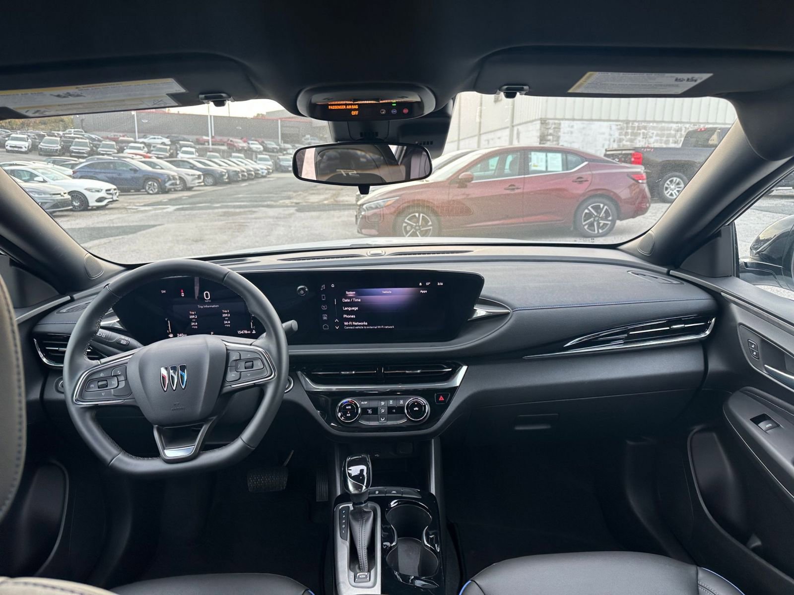 Used 2025 Buick Envista Sport Touring image 31