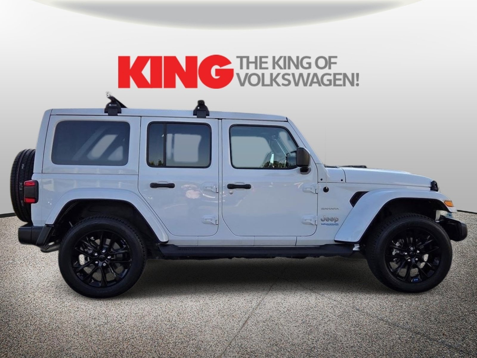 Used 2022 Jeep Wrangler Unlimited Sahara w/ Cold Weather Group AWD/4WD image 2