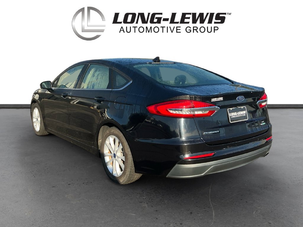 Used 2020 Ford Fusion SE FWD image 4