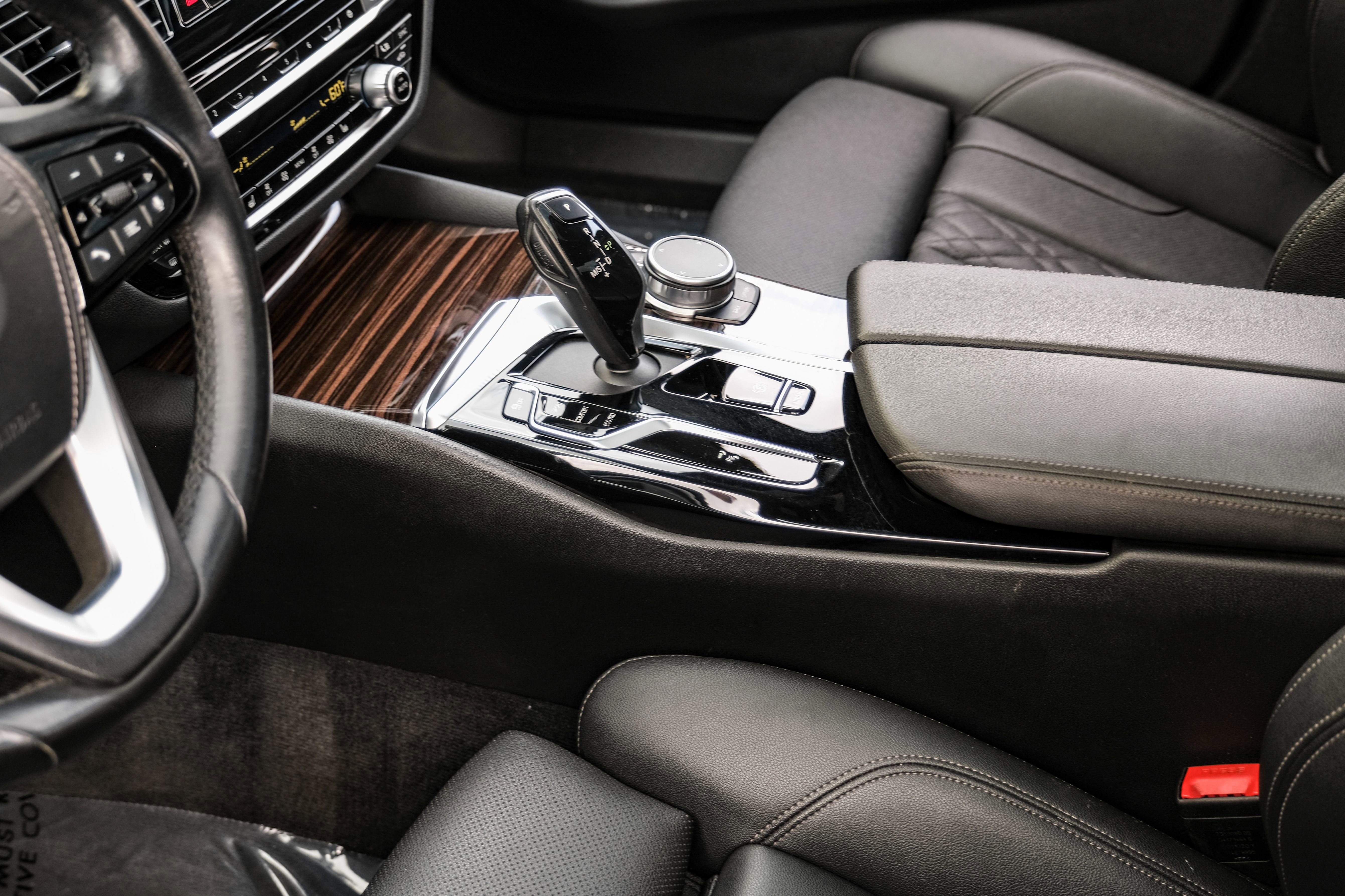 Used 2021 BMW 540i w/ Convenience Package image 24