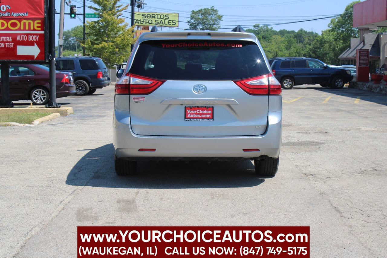 Used 2017 Toyota Sienna LE image 6